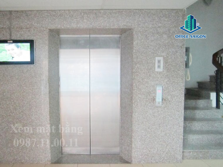 Hệ thống thang máy tại tòa nhà văn phòng Narime building