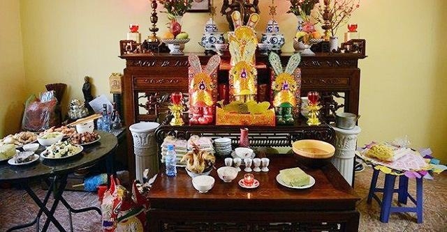 Cách sắp xếp bàn thờ cúng Táo quân đúng và chuẩn nhất để năm mới đầy tài lộc