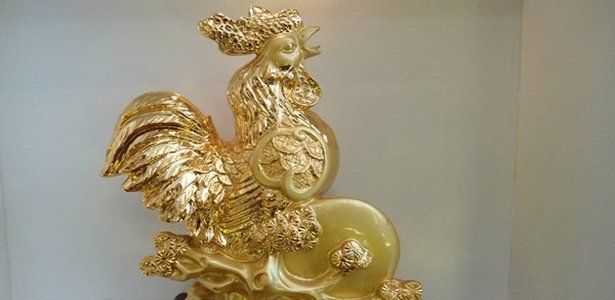 Những lưu ý khi bày tượng gà trống theo phong thủy năm 2017