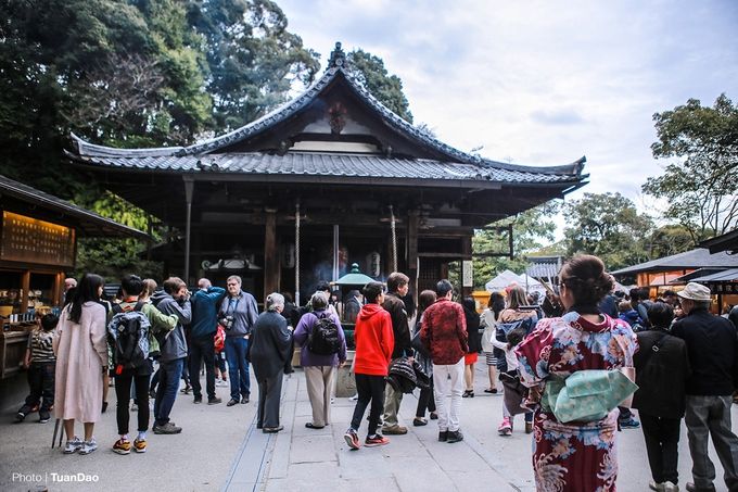 Ngôi chùa dát vàng độc đáo ở Kyoto