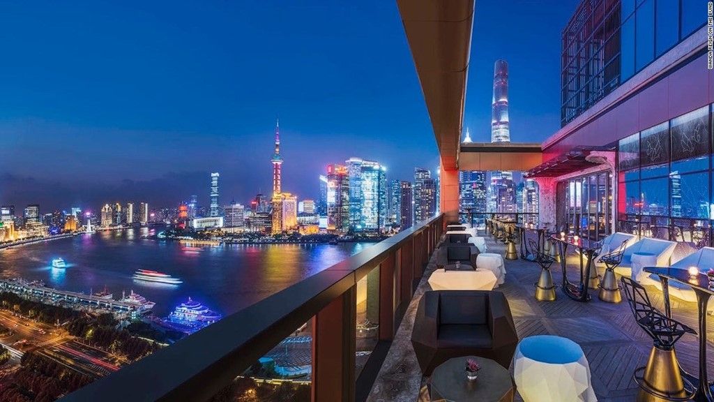 Khách sạn 7 sao hào nhoáng bên bến Thượng Hải