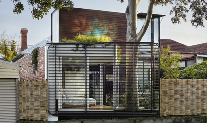 Ngôi nhà có không gian mở được xây dựng từ vật liệu tái chế