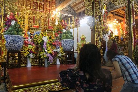 Choáng với nhà thờ tổ trăm tỉ bề thế của Hoài Linh ngày khánh thành