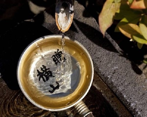 Gia chủ mệnh Thủy, trang trí nhà đón năm mới thế nào cho thêm tài thêm lộc?