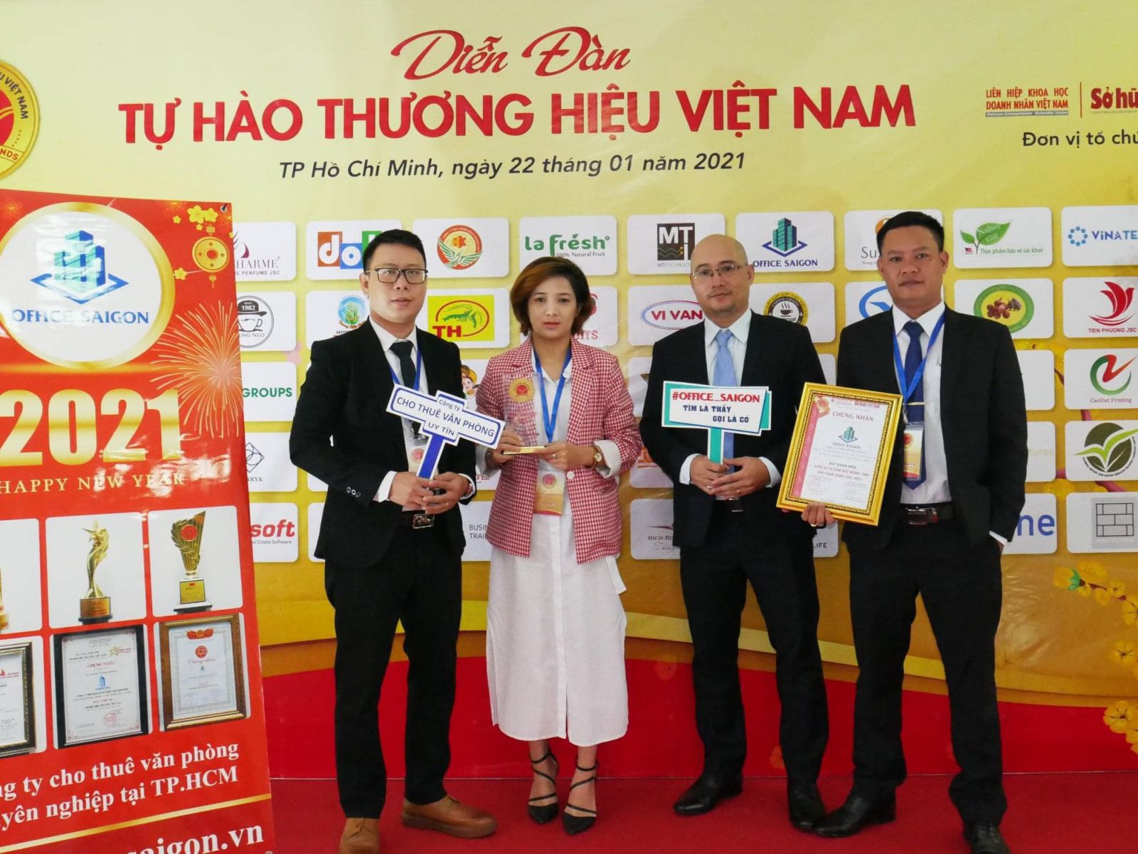 Office Saigon vinh dự đón nhận giải thưởng