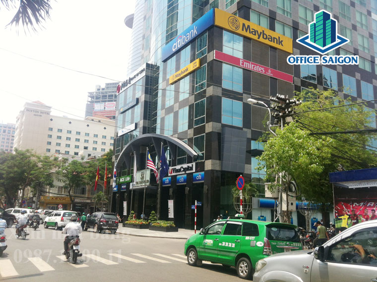 Mặt tiền view góc đường Nguyễn Huệ ở tòa nhà Sunwah Tower