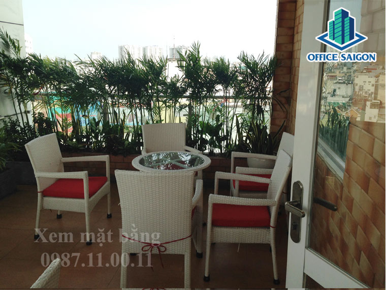 Một góc view khác tại căn tin tầng thượng tòa nhà Đại Nguyên