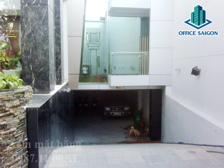 Hầm giữ xe tại cao ốc văn phòng Lê Trí building đường Phan Văn Trị
