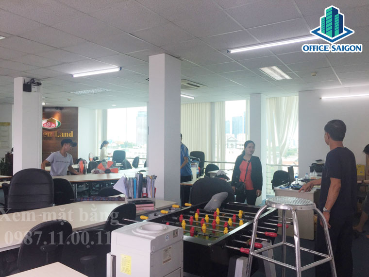 Tòa nhà compa building là cao ốc có trần cao tiêu chuẩn, văn phòng rất thông thoáng