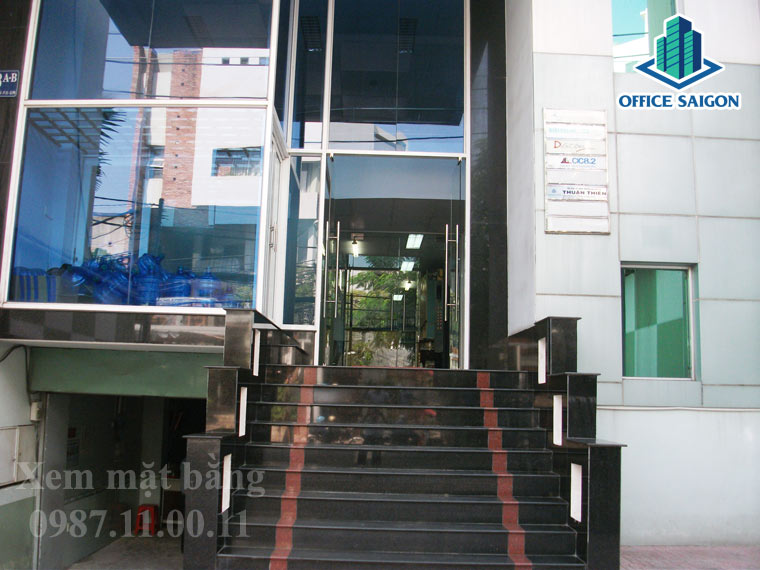 Mặt tiền phía trước tòa nhà THL building quận Phú Nhuận