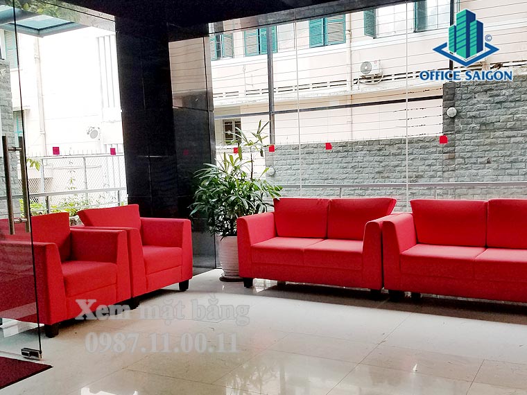 Ghế tiếp khách tại tầng trệt Pasteur Tower