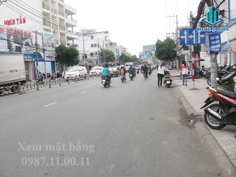 View đường Phan Đang Lưu phía trước tòa nhà MPC building