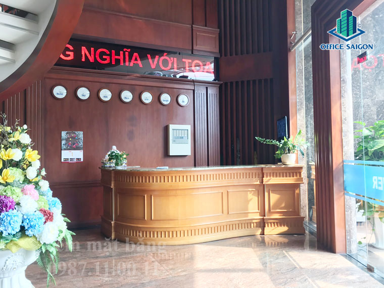 Lễ tân tại tòa nhà Nam Sông Tiền tower khá chuyên nghiệp