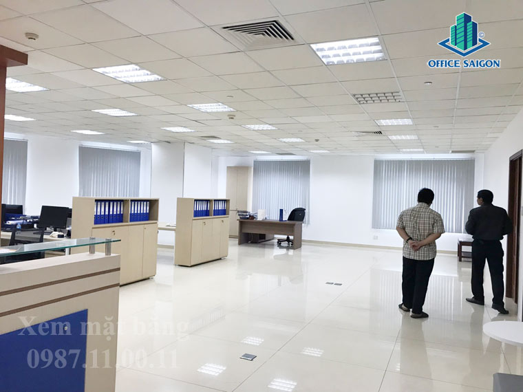 Một góc view khác của diện tích 210m2 lầu 5 khách đang xem tại Nam Sông Tiền tower