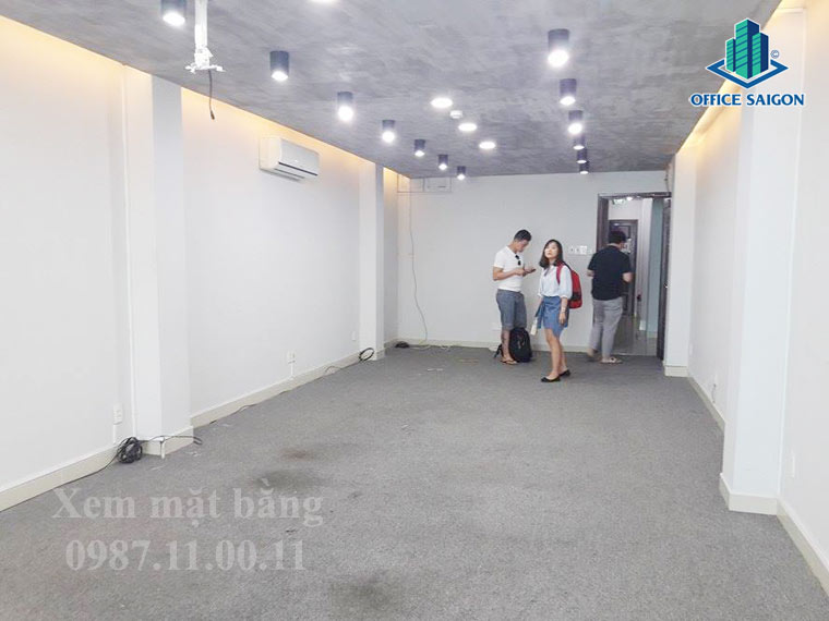 Office Saigon hỗ trợ khách xem mặt bằng tại Winhome building đường Mai Thị Lựu