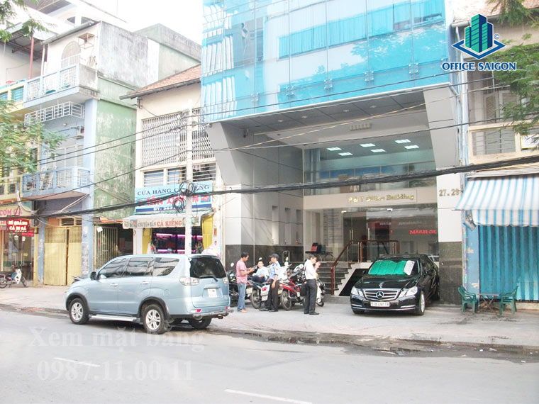 View mặt tiền phía trước tòa nhà PT building