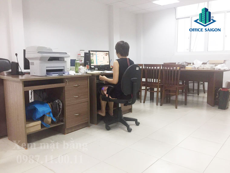 View phòng 50m2 cho thuê tại tòa nhà Lê Thánh Tôn building