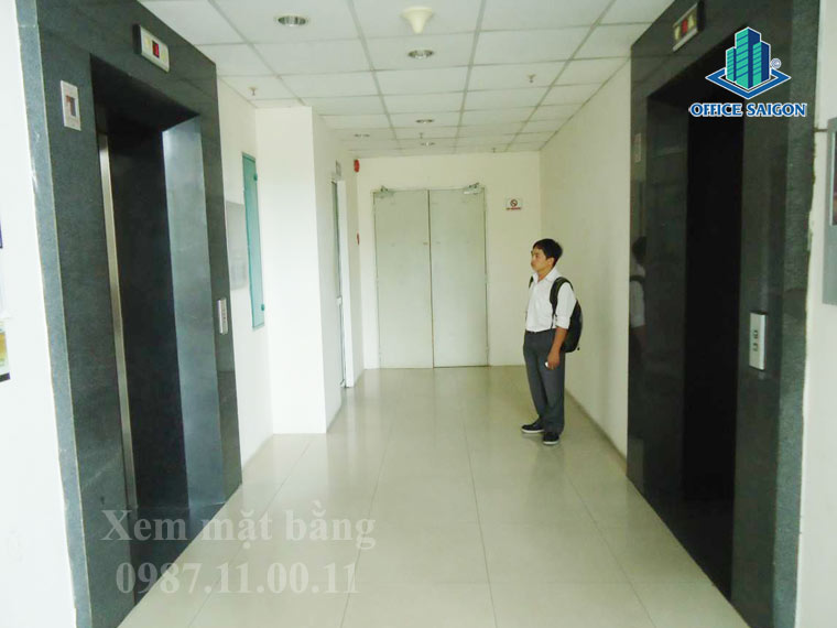Hệ thống thang máy tại Block B tòa nhà Indochina Park Tower