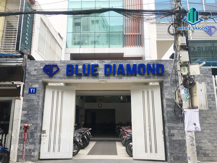 Mặt tiền phía trước tòa nhà Blue Diamond building đường Hồng Lĩnh