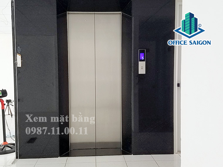 Thang máy hiện đại tại văn phòng cho thuê Mily Building quận 3