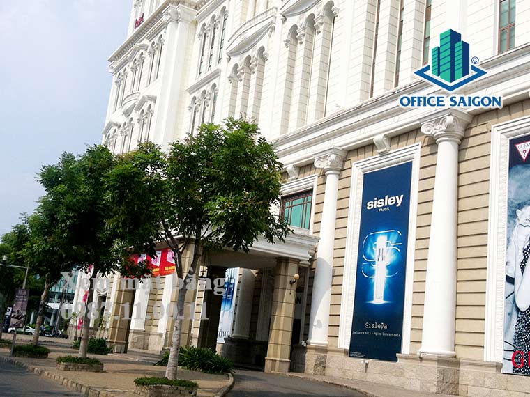 Mặt tiền toà nhà Saigon Paragon quận 7