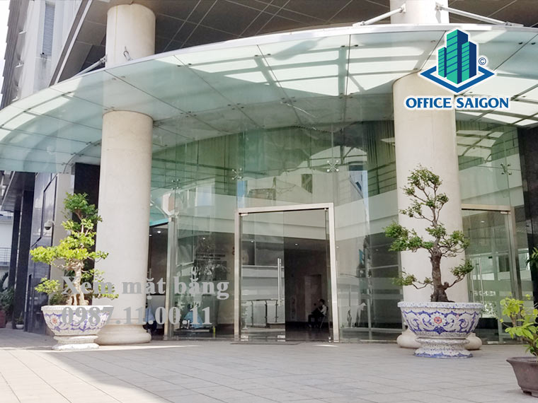 Lối vào văn phòng cho thuê tại quận 8 Nguyễn Lâm Tower