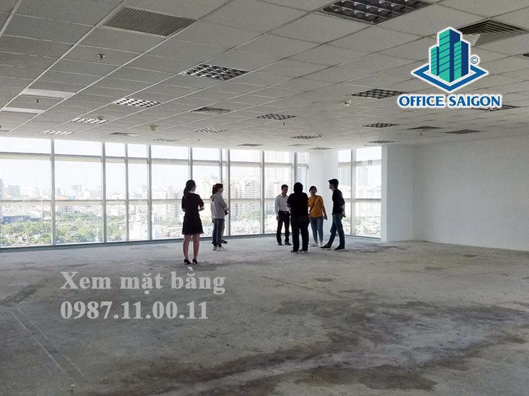Khách khảo sát diện tích trống tại Nguyễn Lâm Tower quận 8