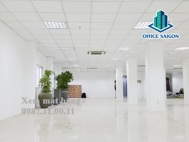 Sàn văn phòng lót gạch men sang trọng tại Vietcomreal Building quận 1