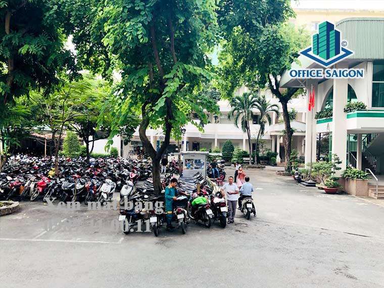 Bãi giữ xe có sức chứa lớn tại văn phòng cho thuê Cmard 2 Building quận 1