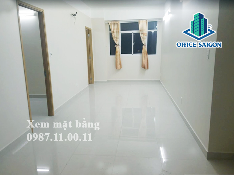 Lối đi lại hành lang giữa các văn phòng tại SGCC Building quận Bình Thạnh