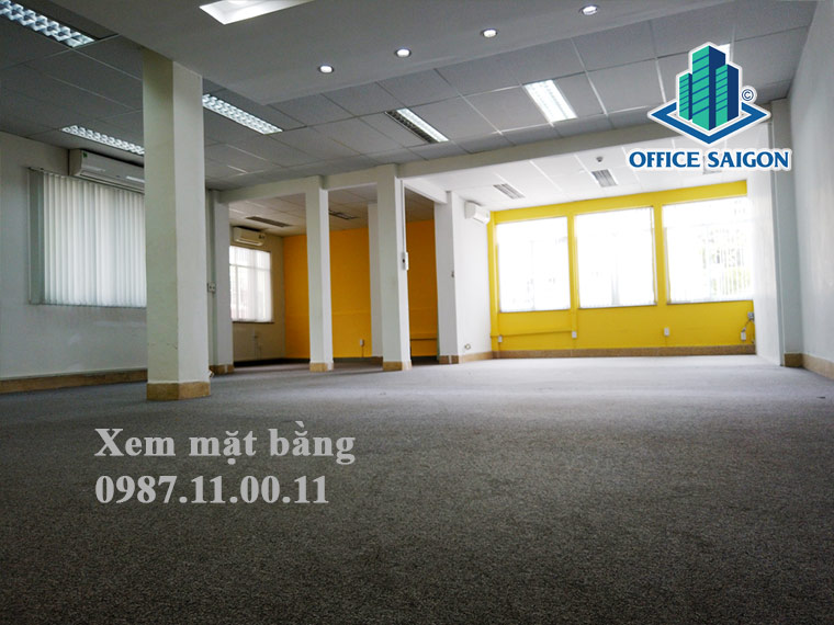 sàn văn phòng được lót thảm sang trọng tại 181PDL Building quận Phú Nhuận