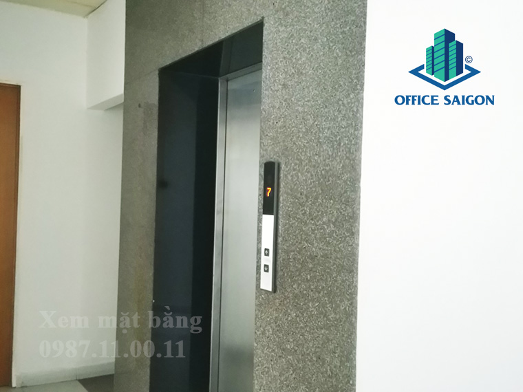 Thang máy hiện đại tại văn phòng cho thuê GIC Tower quận 1