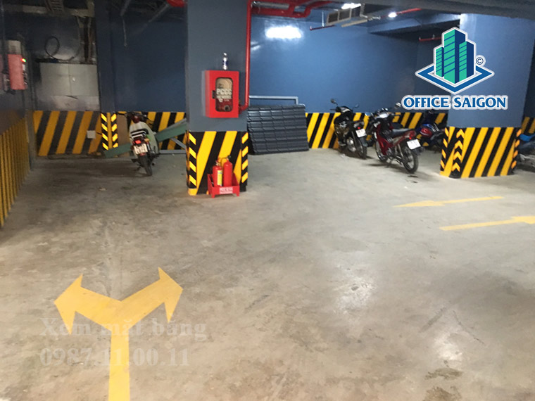 Hầm giữ xe có sức chứa lớn tại Adelle Building quận Tân Bình