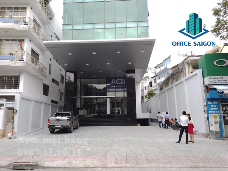 Bãi đậu xe trước toà nhà Vina Building quận Bình Thạnh