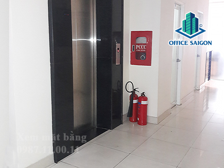 Hệ thống thang máy tại văn phòng cho thuê Bến Thành Tourist quận 1
