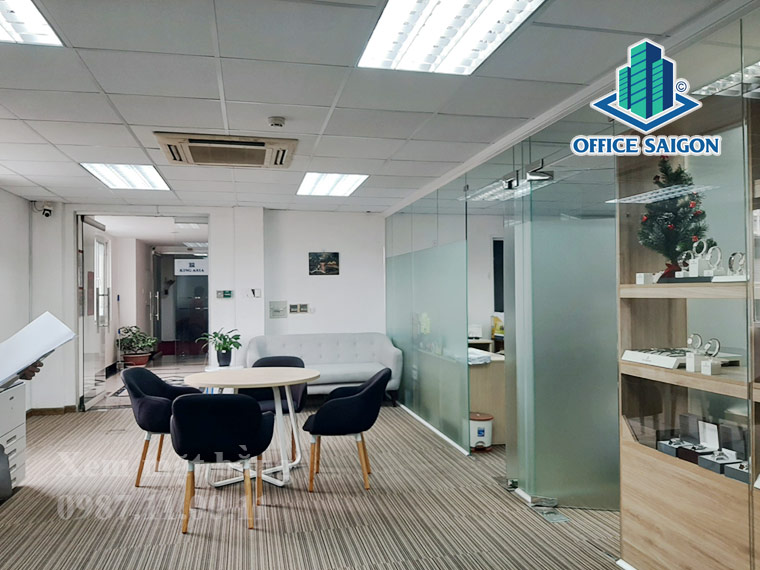 Khu vực thư giãn dành cho nhân viên thuê tại Việt Nam Business Center quận 1