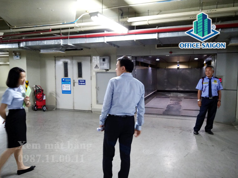 Thang vận chuyển hàng hoá lên đến 10 tấn tại Rosana Tower quận 1