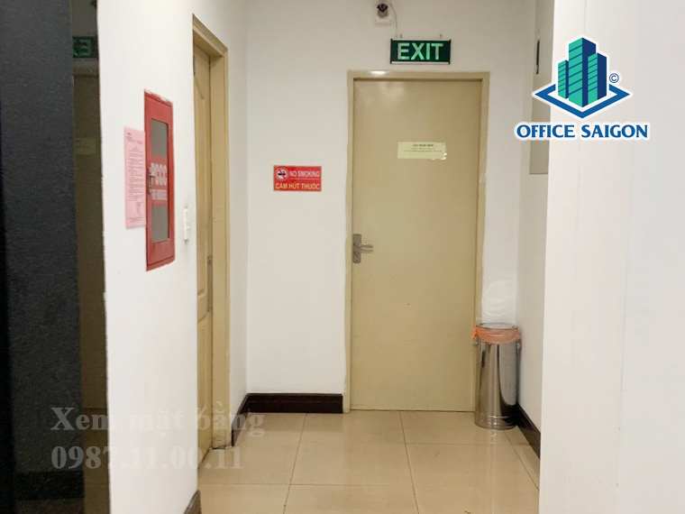 Lối thoát hiểm tại văn phòng cho thuê Atic Building quận 1