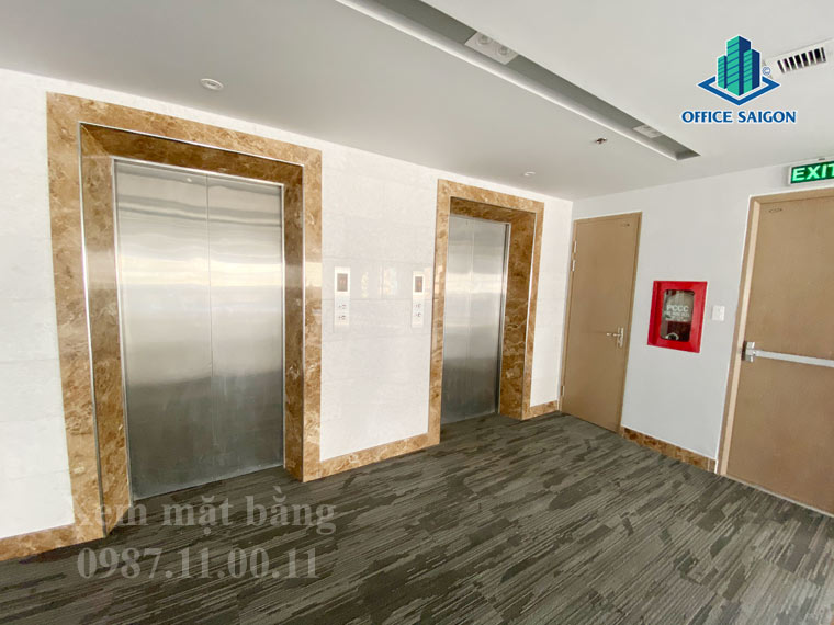Phần không gian chung tại các tầng được bố trí khá rộng và thông thoáng tại The Address building