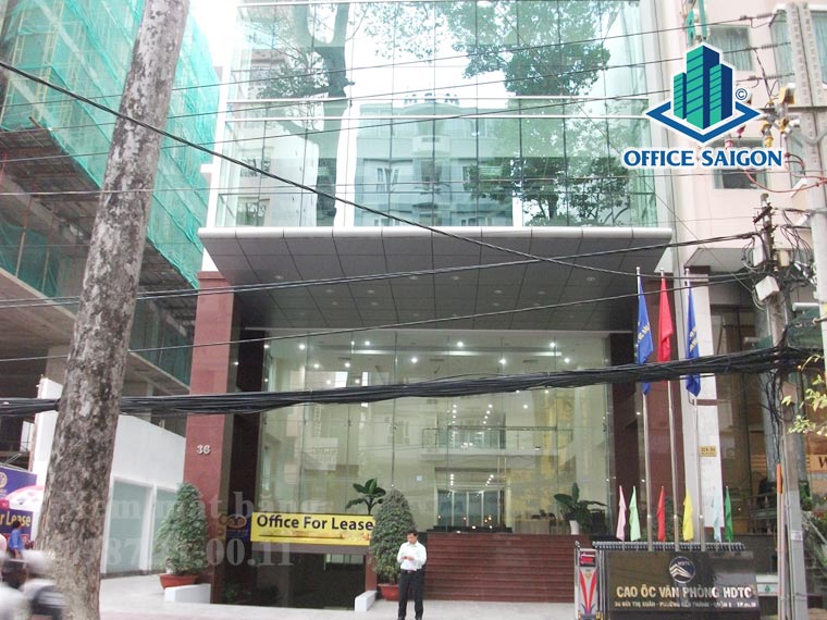 Lối vào văn phòng cho thuê HDTC Building quận 1