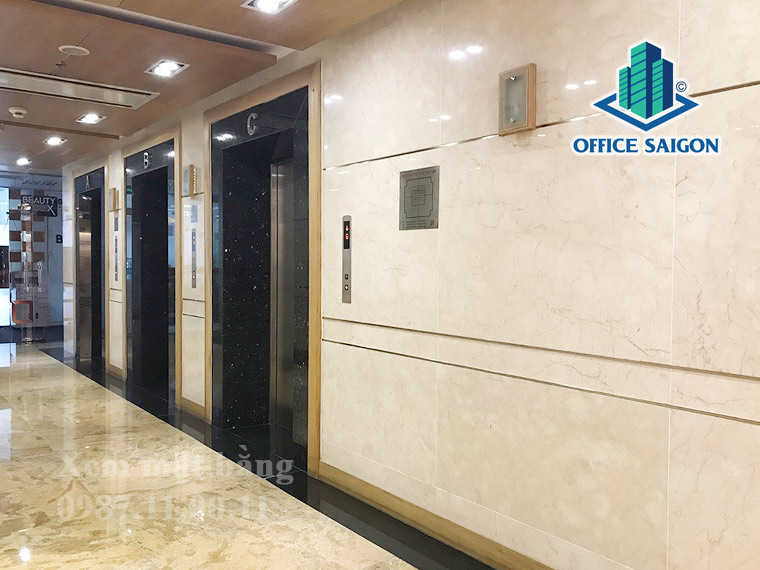 Hành lang thang máy tại tòa nhà văn phòng cho thuê HD Bank Tower quận 1