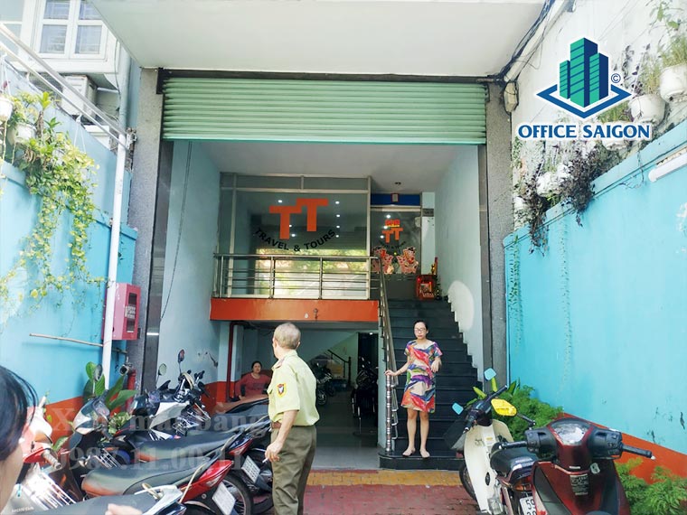 Lối vào văn phòng cho thuê TT Building quận 3