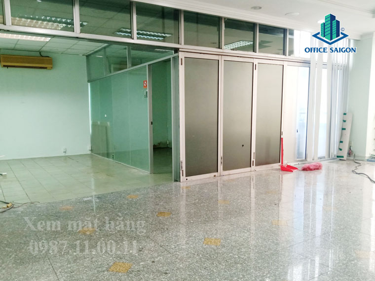 View diện tích 80m2 tại lầu 2 cao ốc Saigon Port building