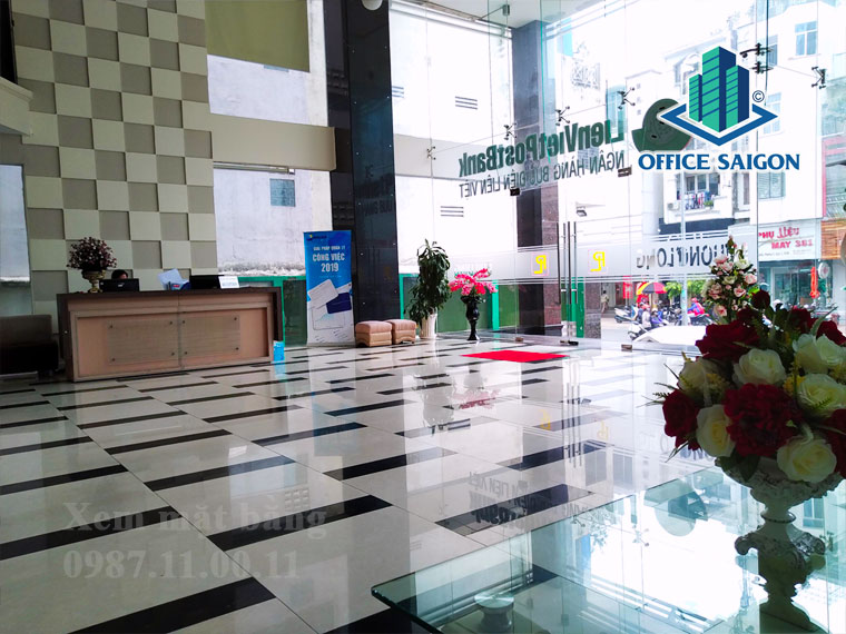 Khu vực tầng trệt của tòa nhà cho thuê văn phòng quận 3 Phượng Long Building
