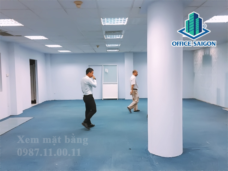 Sàn văn phòng được lót thảm sang trọng tại tòa nhà Thiên Hồng Building quận 3
