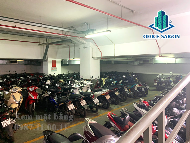 Bãi xe tại tòa nhà cho thuê văn phòng Comeco Building Quận 3