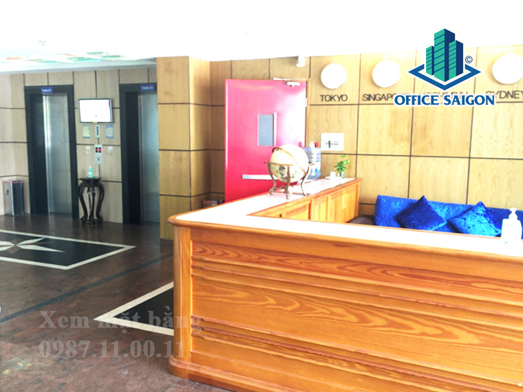 Lối vào thang máy tại tòa nhà cho thuê văn phòng HP Building Quận 1