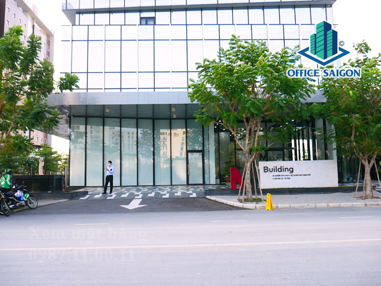 Lối vào tòa nhà cho thuê văn phòng M Building Quận 7