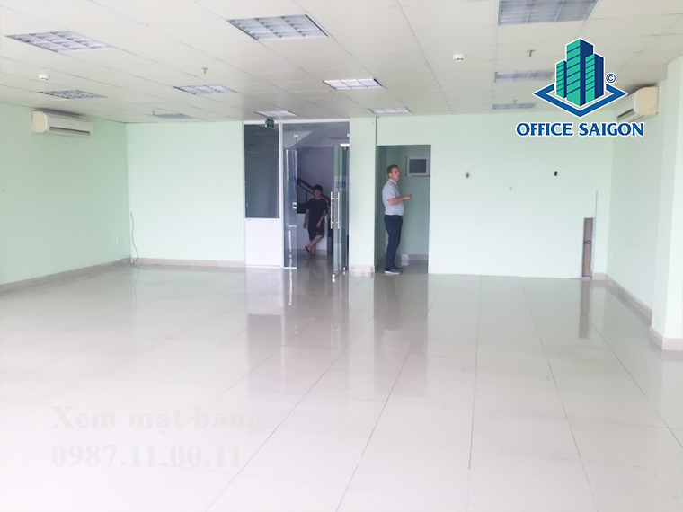 Sàn tòa nhà được lát gạch men sang trọng tại tòa nhà Kim Thanh building quận 2