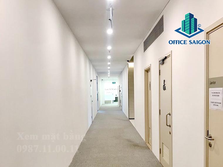 Lối đi chung tại văn phòng cho thuê Onhub Saigon Complex tower quận 9